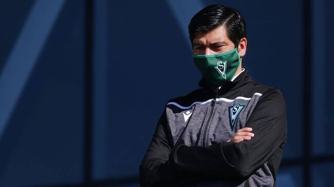 13 DE SEPTIEMBRE DE 2020/VALPARAISOEl presidente de Santiago Wanderers, Rafael Gonzalez, durante el partido valido por el Campeonato Nacional AFP PlanVital 2020, entre Santiago Wanderers y Huachipato, diputado en el Estadio Elias Figueroa Brander.
FOTO: LEONARDO RUBILAR CHANDIA/AGENCIAUNO