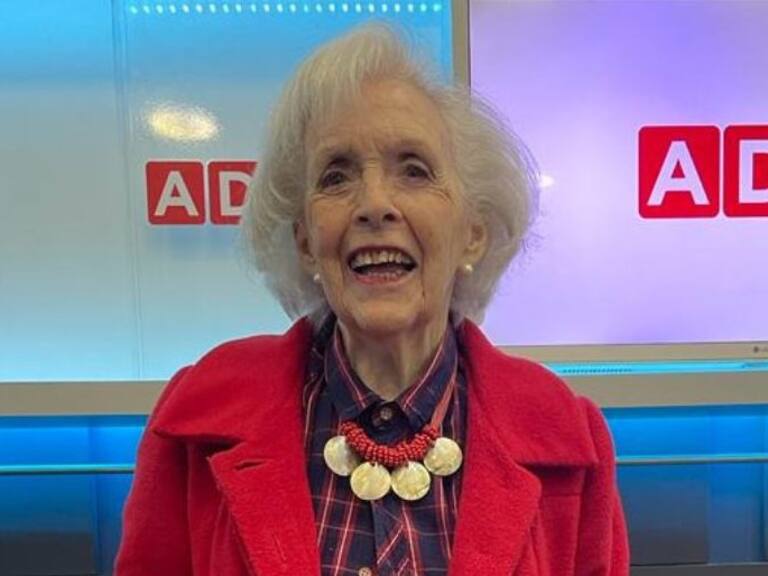 Carmen Barros y sus memorias: "Siento que el tata Dios me puso aquí por algo simpático"