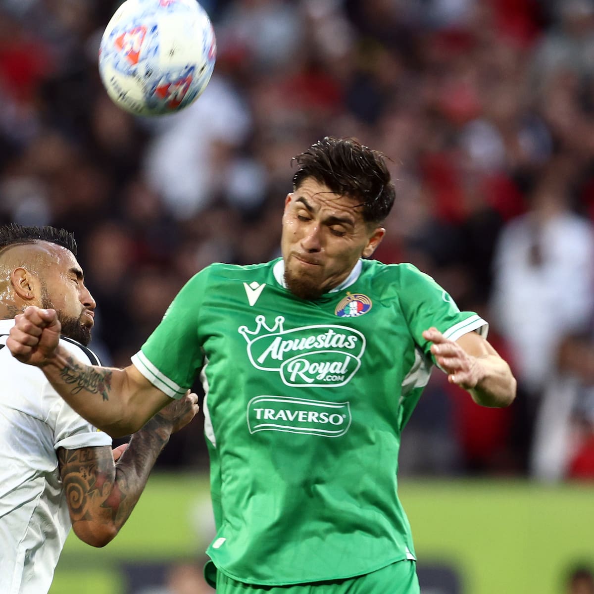 Vuelve Vidal y habrá cambio de esquema: las novedades en Colo Colo para jugar con Audax Italiano en Copa Chile