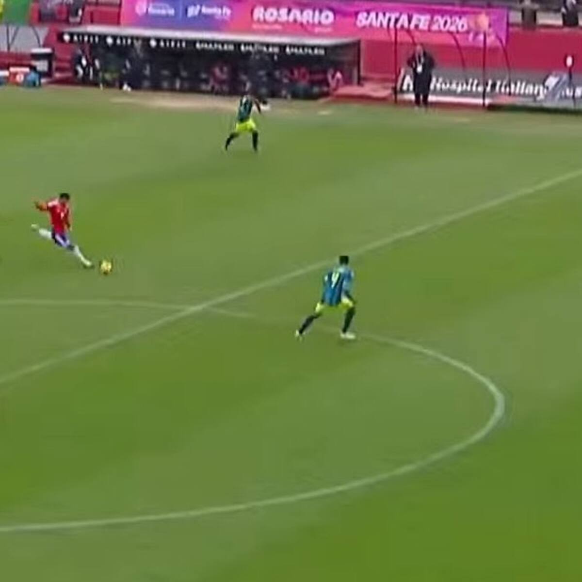 El impresionante golazo de La Roja Sub 20 que va directo al Puskas: ¡de primera y de mitad de cancha!