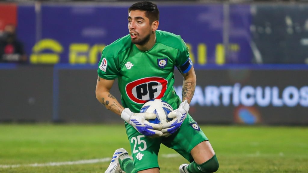 Gabriel Castellón pide respeto por el momento de Huachipato: "Hemos hecho el mérito para pelear el título hasta el final de temporada"