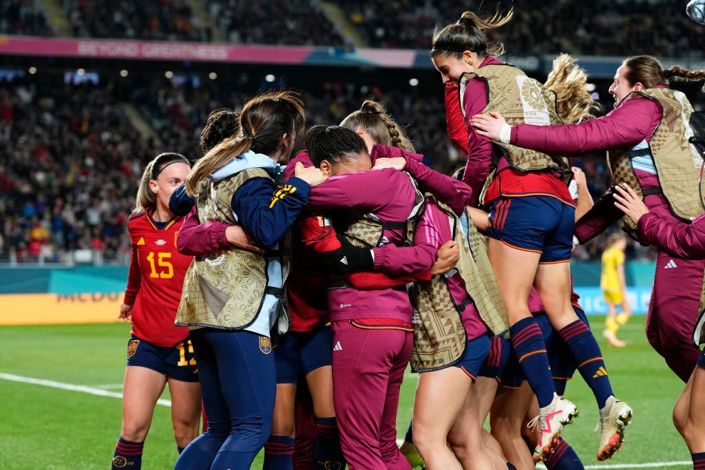 España festeja el triunfo cerca del final en el Mundial Femenino 2023