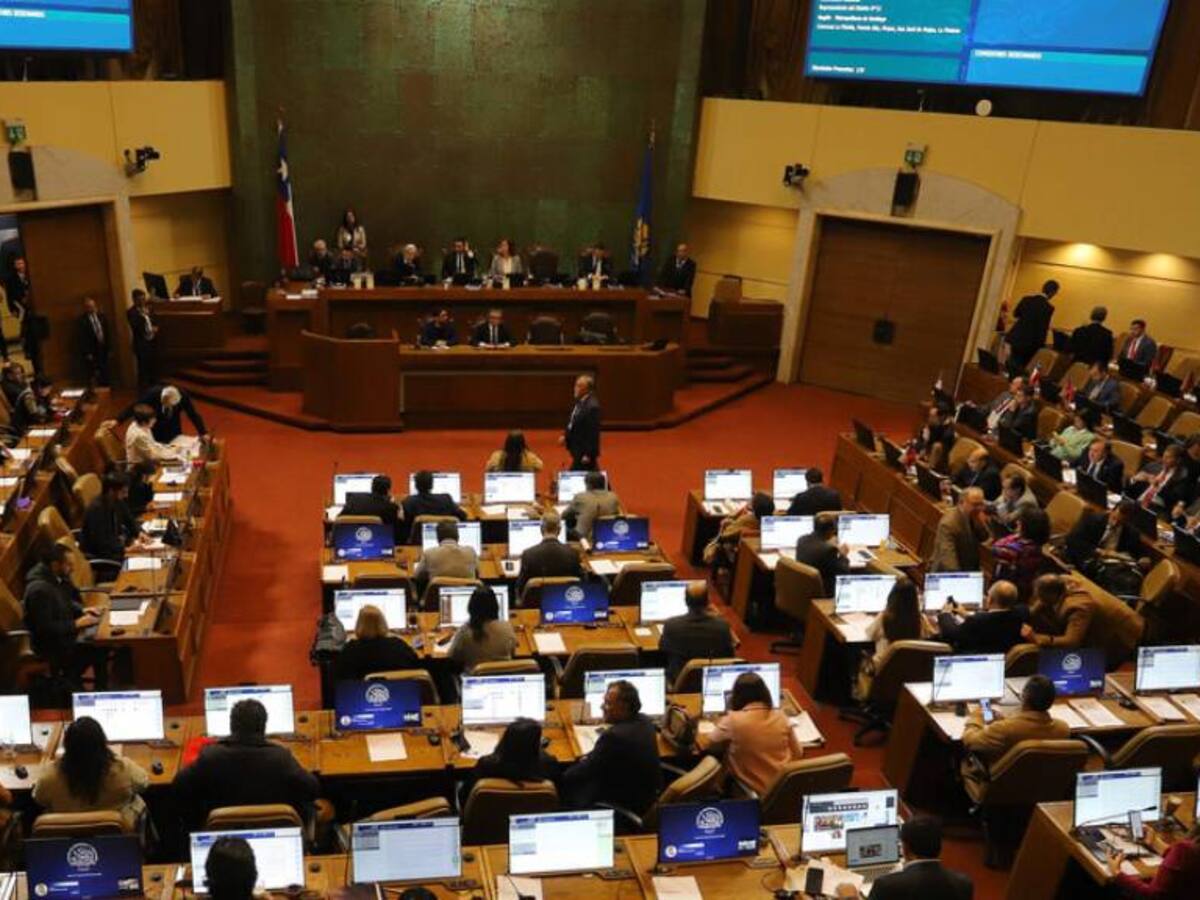 A raíz de los casos de corrupción: proponen que Partido Políticos tengan responsabilidad por el actuar de sus militantes