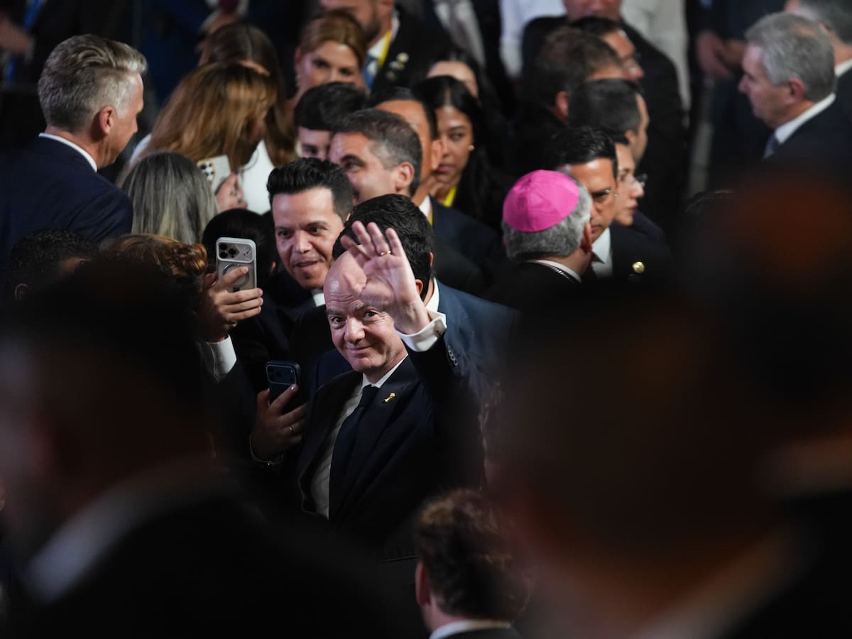Alto ejecutivo de FIFA es despedido tras criticar públicamente a Gianni Infantino