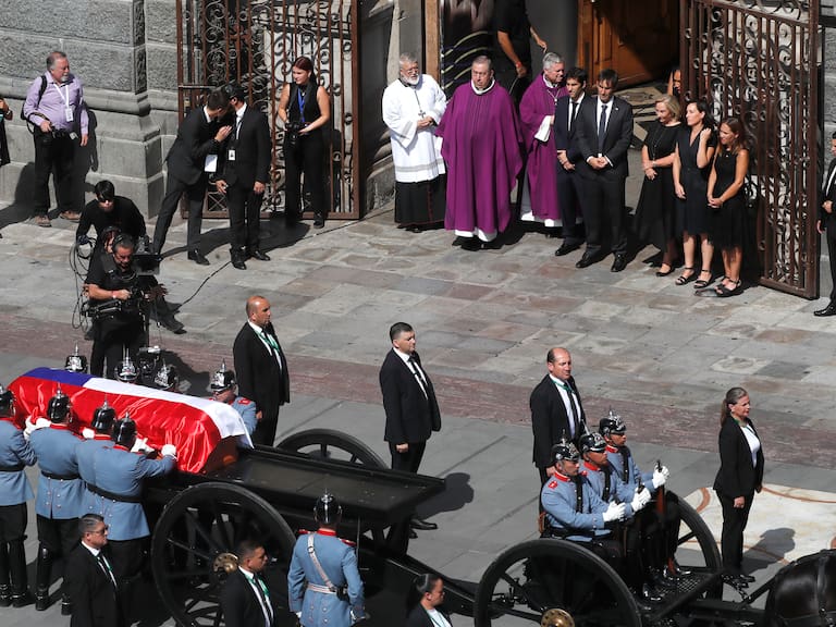 “Sincera pasión por la vida política chilena”: Papa Francisco envía telegrama rezando por el descanso del expresidente Sebastián Piñera