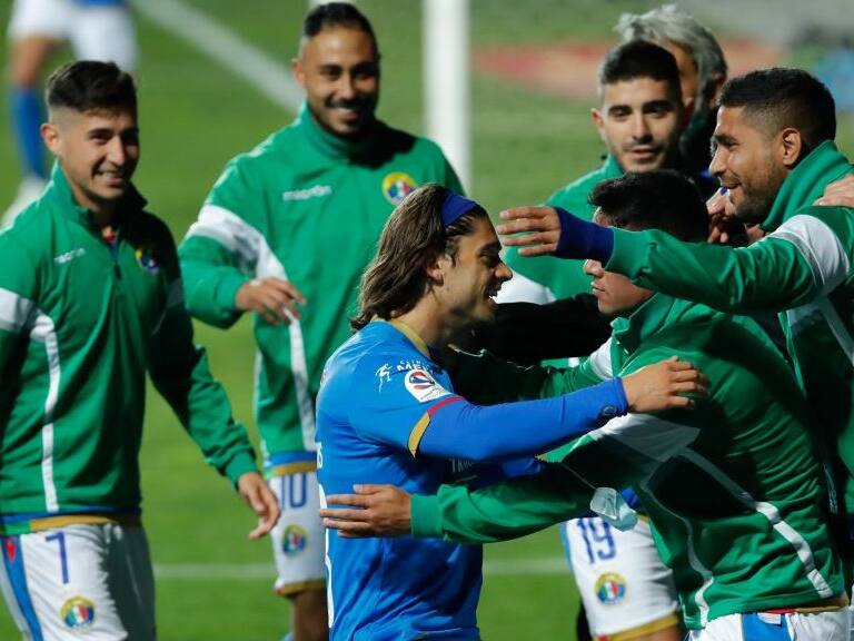 31 de Mayo del 2021/RANCAGUAJoaquín Montecinos(c) celebra su primer gol y el 1 a 1 de Audaz Italiano ,durante el partido valido por la novena fecha del Campeonato Nacional AFP PlanVital 2021, entre Audax Italiano vs Universidad de Chile, disputado en el Estadio El Teniente.
FOTO:FRANCISCO LONGA/AGENCIAUNO