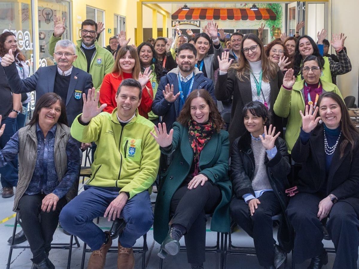 Municipalidad de Renca lanza sistema telefónico de seguimiento con IA para pacientes postrados o con enfermedades crónicas