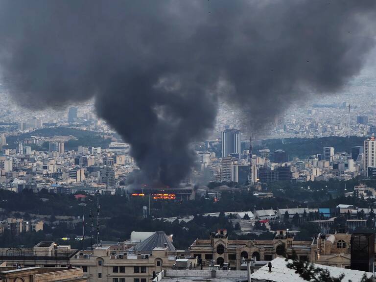 Chile cierra de manera temporal su embajada en Irán por escalada en conflicto con Israel