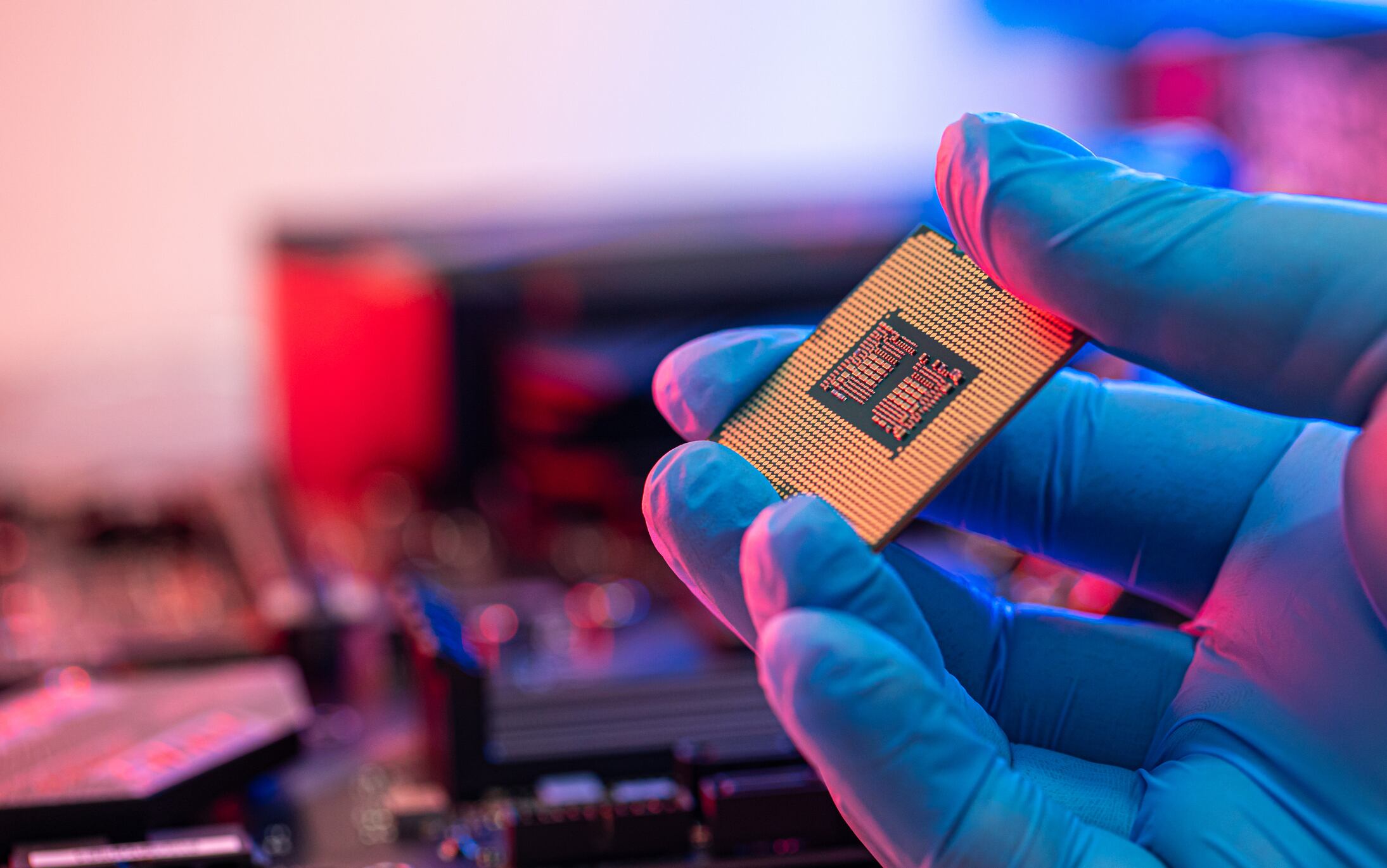 Google anuncia sorprendente chip cuántico que indica la existencia de otros universos