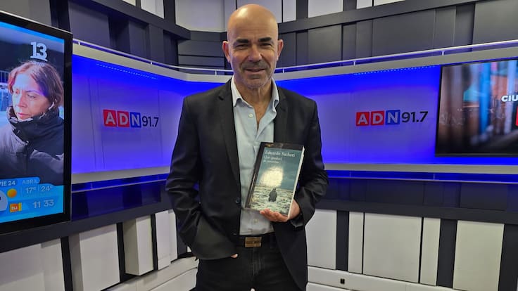 Escritor argentino Eduardo Sacheri revive Malvinas: “La guerra incomoda”