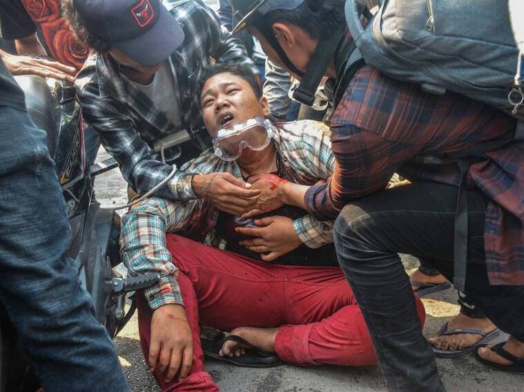 Manifestante anti golpe de estado recibe un disparo en Mandalay