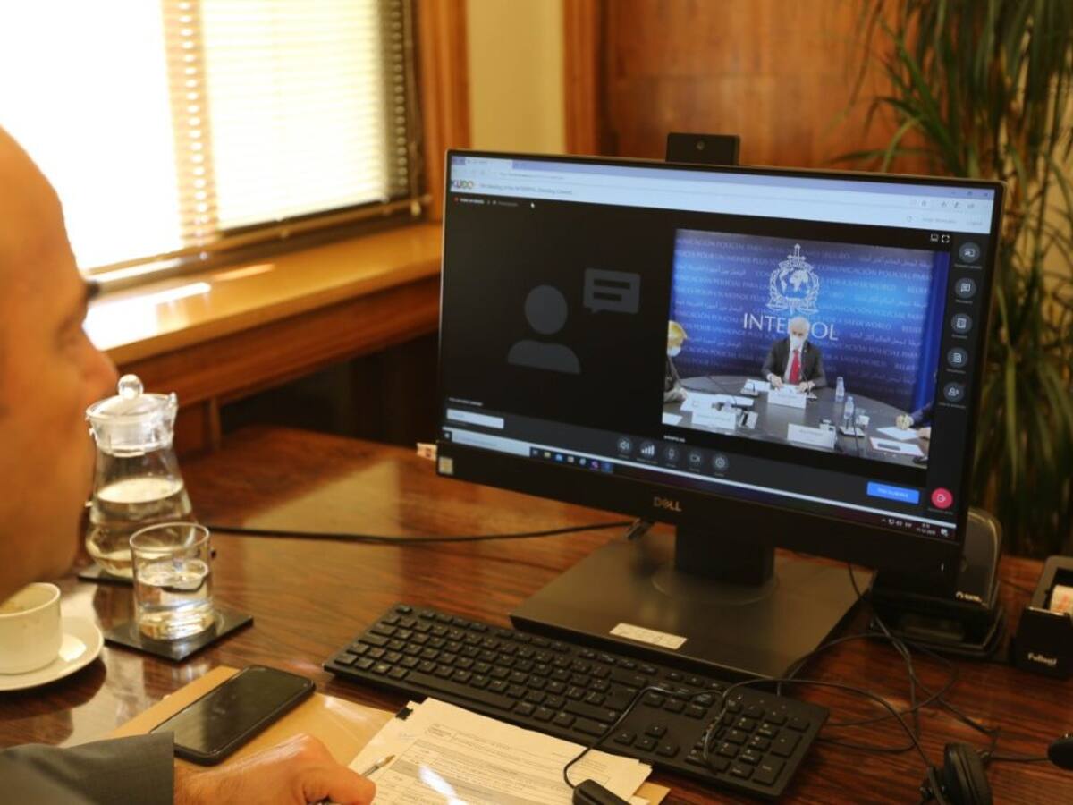 Contralor Bermúdez participó en encuentro de Interpol sobre ética policial