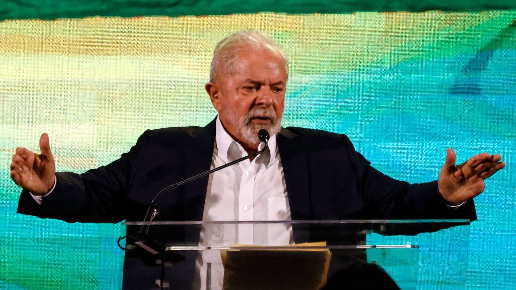 SAO PAULO, BRAZIL - MAY 07: Former president of Brazil Luiz Inacio Lula da Silva speaks during event to announce his pre-candicacy for october ptesidential elections along with Geraldo Alckmin at Expo Center Norte on May 07, 2022 in Sao Paulo, Brazil. (Photo by Buda Mendes/Getty Images)