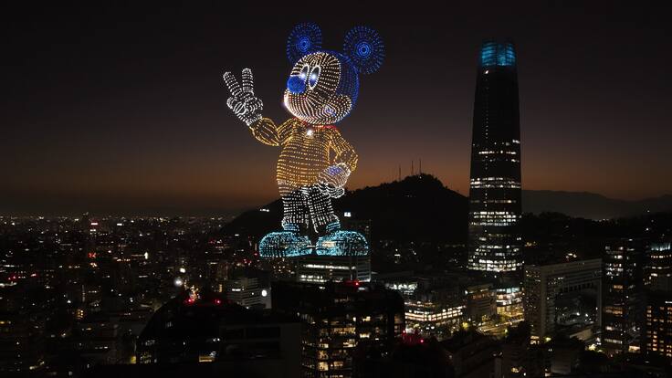 Innovadora acción virtual de Disney sorprende en las calles de Santiago