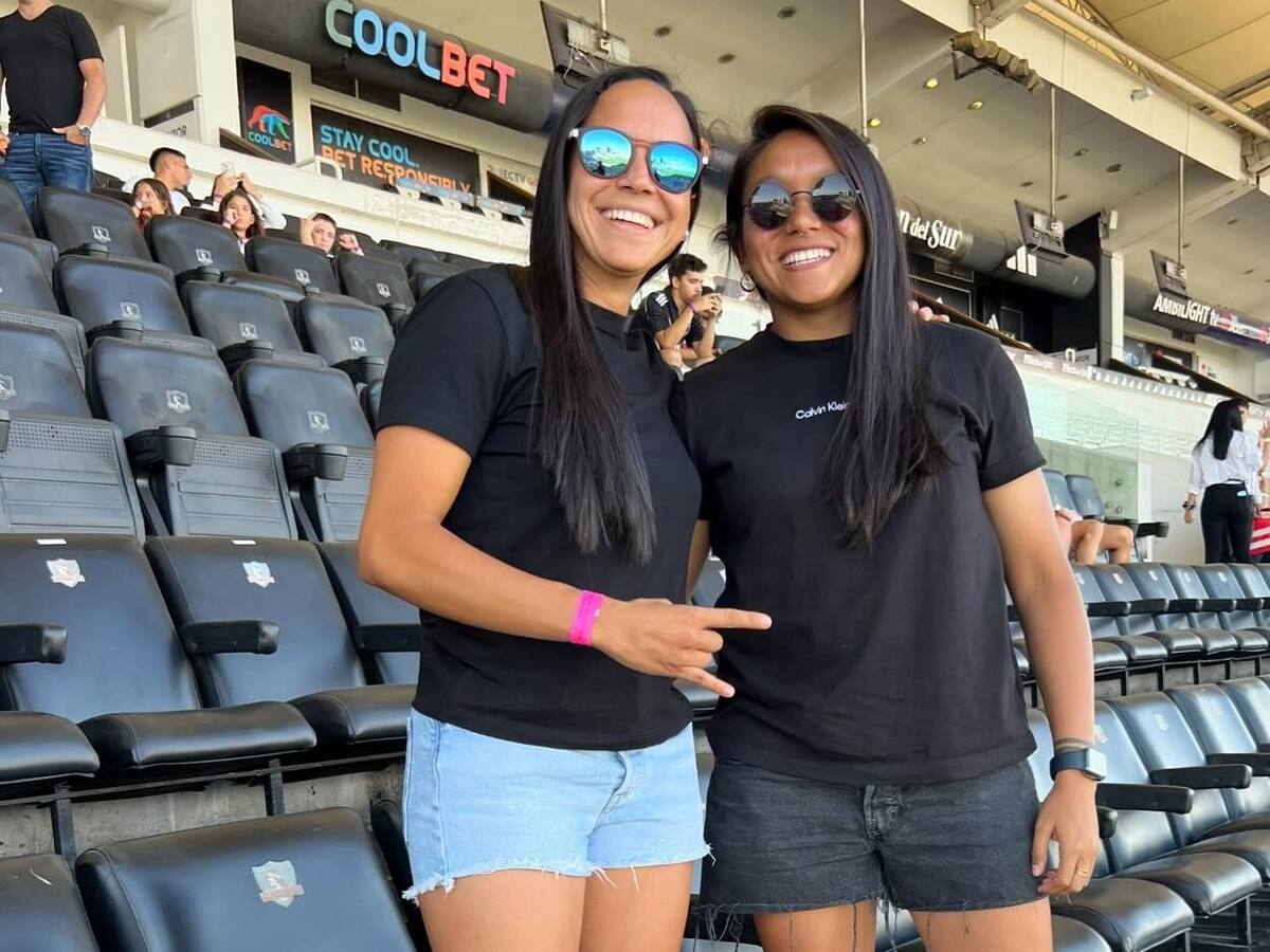 ¿Traición por amor? Figura de la U femenina se defiende de críticas por asistir a la presentación de Vidal en el Monumental