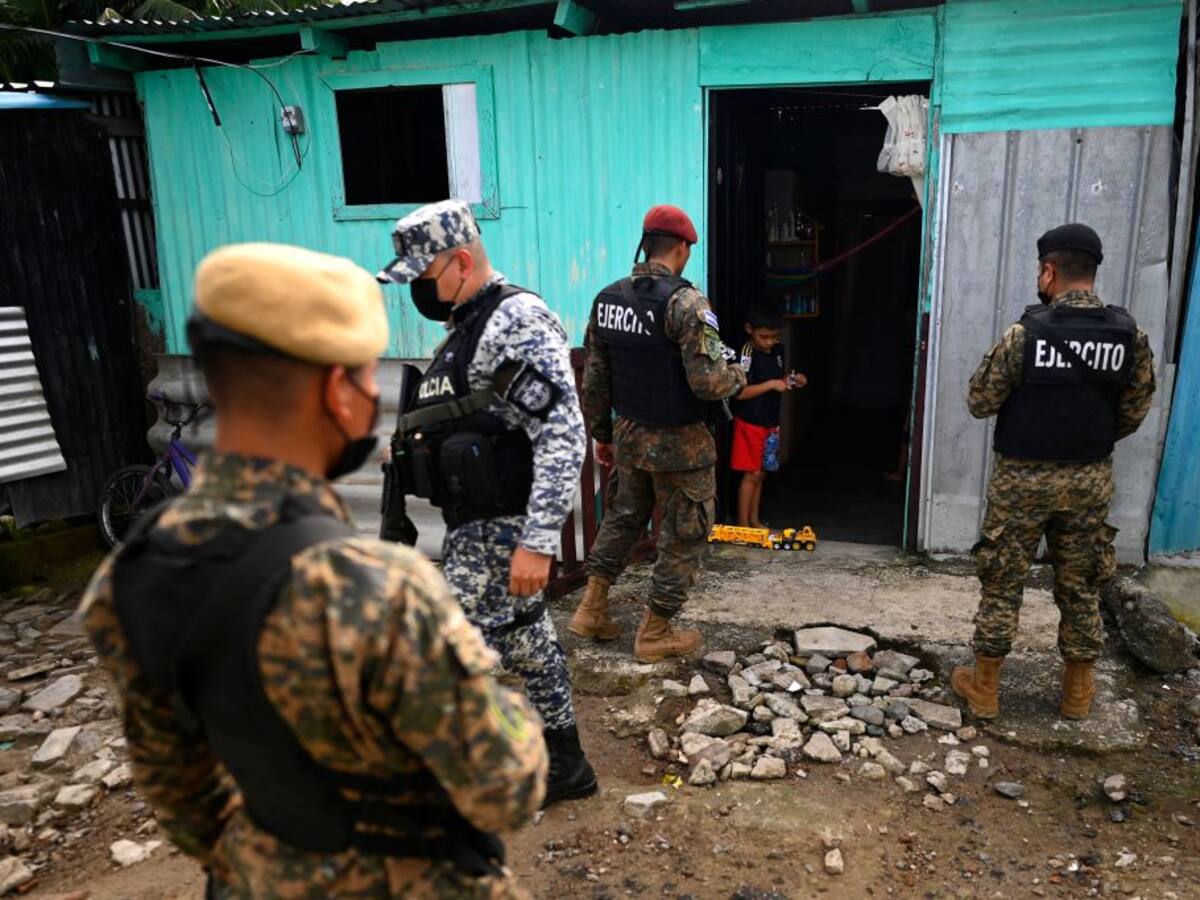 El Salvador: sobre las 4.000 violaciones a los DDHH