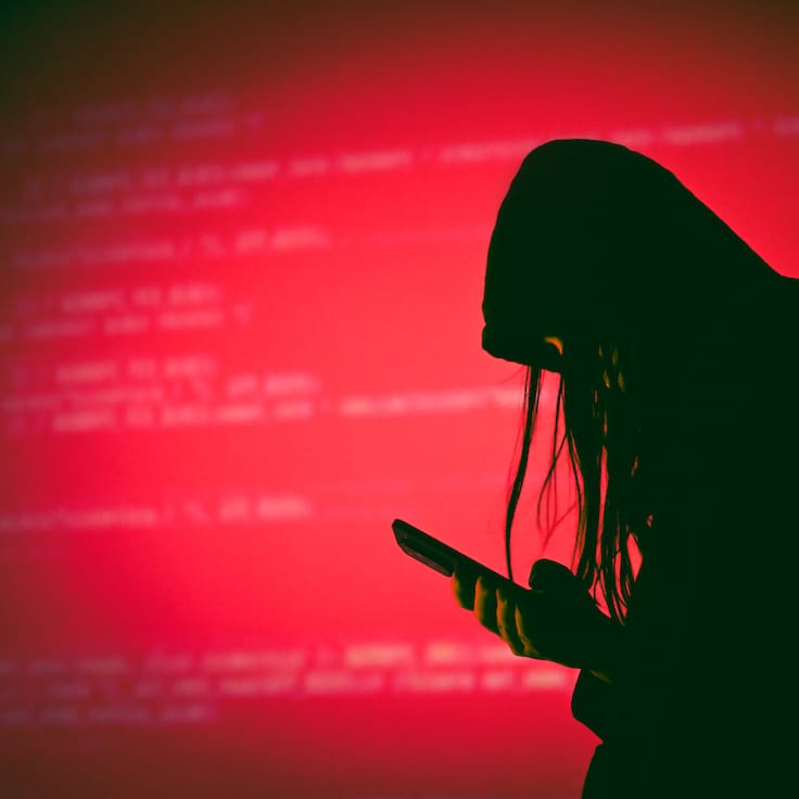 85% de las mujeres ha presenciado violencia digital: expertos alertan aumento de casos en Latinoamérica