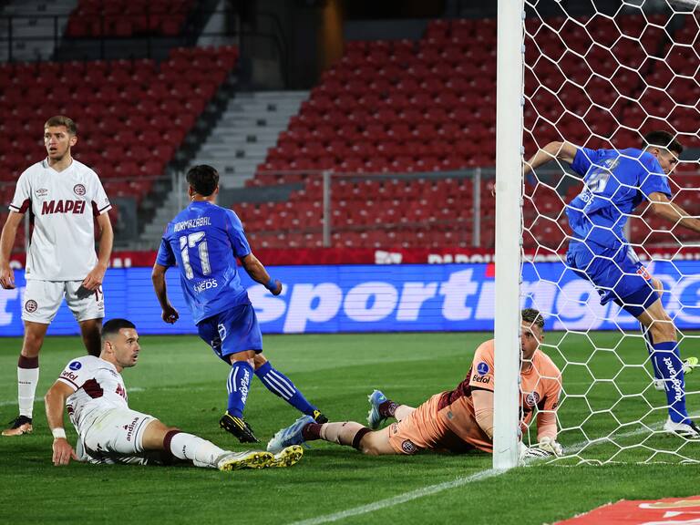 Di Yorio descuenta para la U de Chile al minuto de entrar ante Lanús