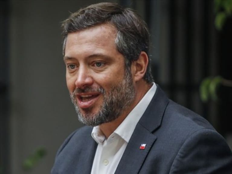Sebastián Sichel: «El Presidente Piñera sigue más que al pie del cañón»