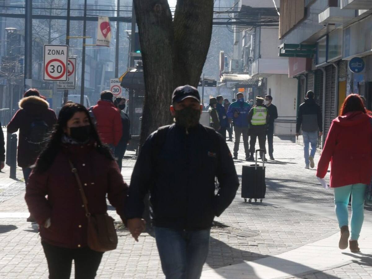 Punta Arenas se mantiene como la comuna con más casos activos en el país según el último Informe Epidemiológico