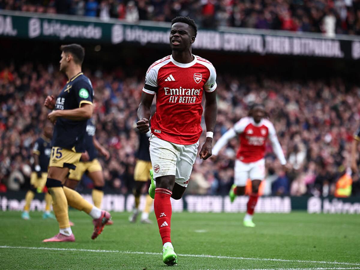 Arsenal vence al West Ham y es el líder momentáneo de la Premier League