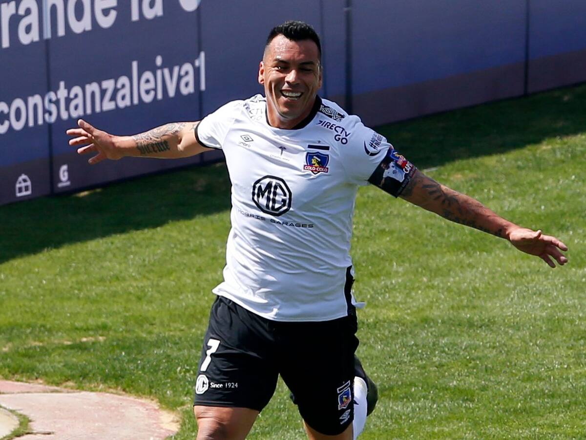 EN VIVO | Colo-Colo da vuelta el partido a Peñarol con gol histórico de Esteban Paredes