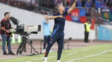 Gustavo Álvarez piensa en Santiago Morning sin los seleccionados: “Yo preparo un equipo ante la eventual ausencia de todos ellos”