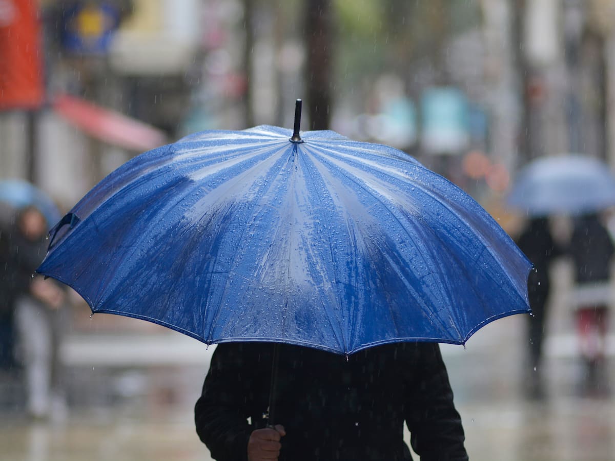 Tres sistemas frontales llegan a Chile: intensas lluvias dejarían hasta 150 mm de agua esta semana