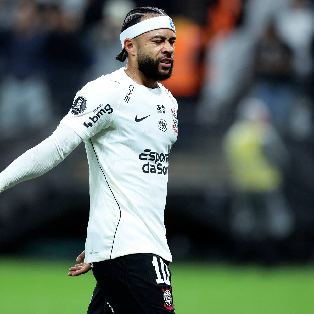 Las surrealistas exigencias que llevaron a Corinthians a no renovar el contrato de Memphis Depay
