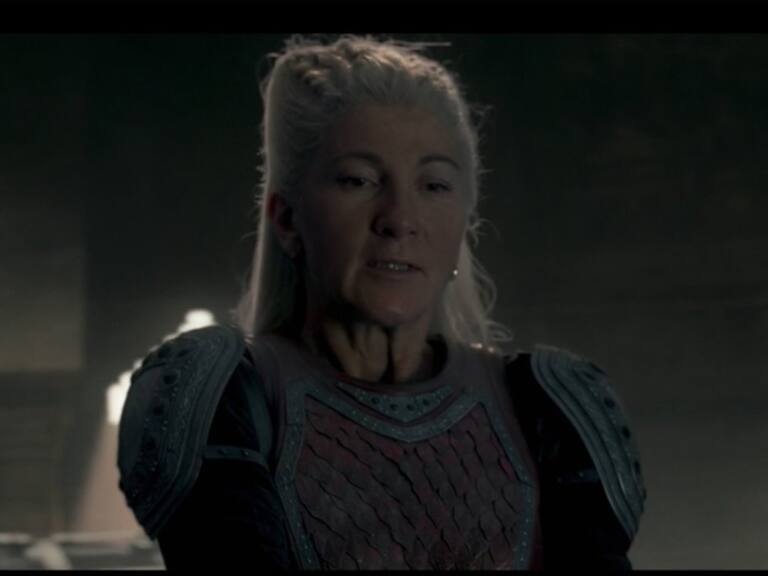 «Eres lista, y aun así estás al servicio de los hombres»: Rhaenys Targaryen se llevó todos los aplausos tras el noveno capítulo de House of the Dragon