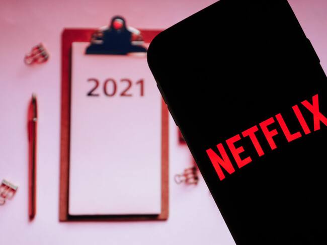 POLAND - 2020/12/30: In this photo illustration a Netflix logo seen displayed on a smartphone. (Photo Illustration by Filip Radwanski/SOPA Images/LightRocket via Getty Images)