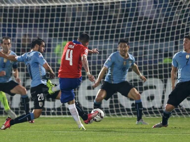 Revive la sufrida clasificación de Chile ante Uruguay en Copa América 2015