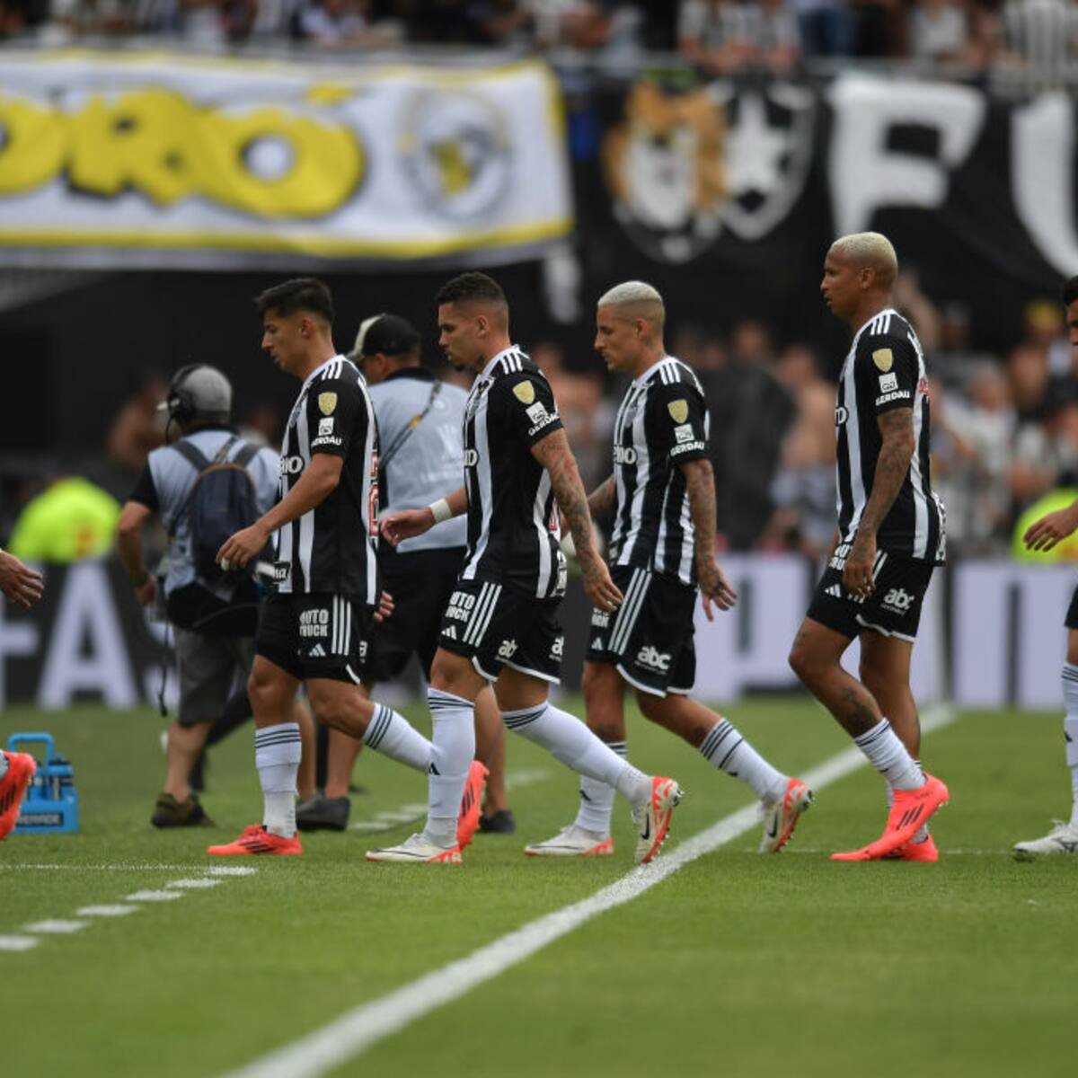 Cuatro equipos, un descenso: así se define este fin de semana el Brasileirao 2024