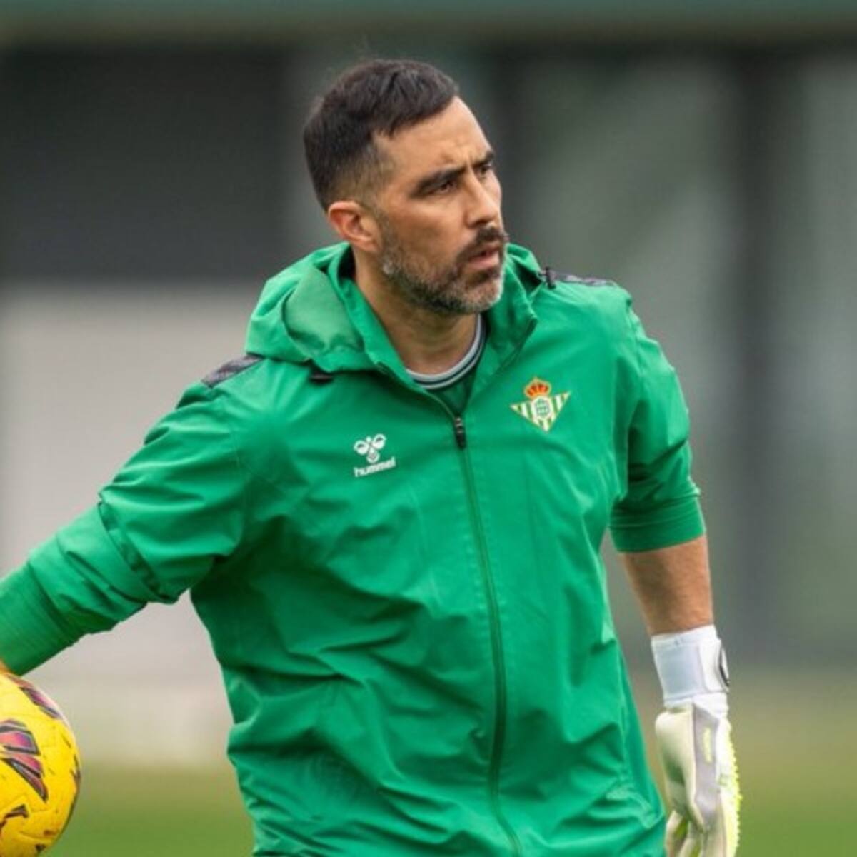 Arquero español asegura que Claudio Bravo es su mentor y lo llena de elogios: “Cada entrenamiento era una masterclass”