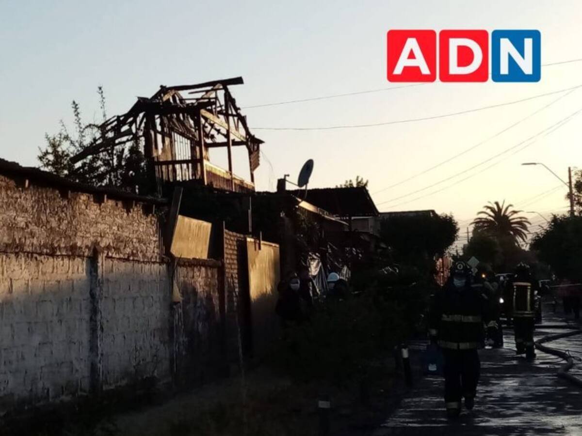 Voraz incendio en Cerro Navia dejó siete personas fallecidas este viernes: cuatro niños y tres adultos