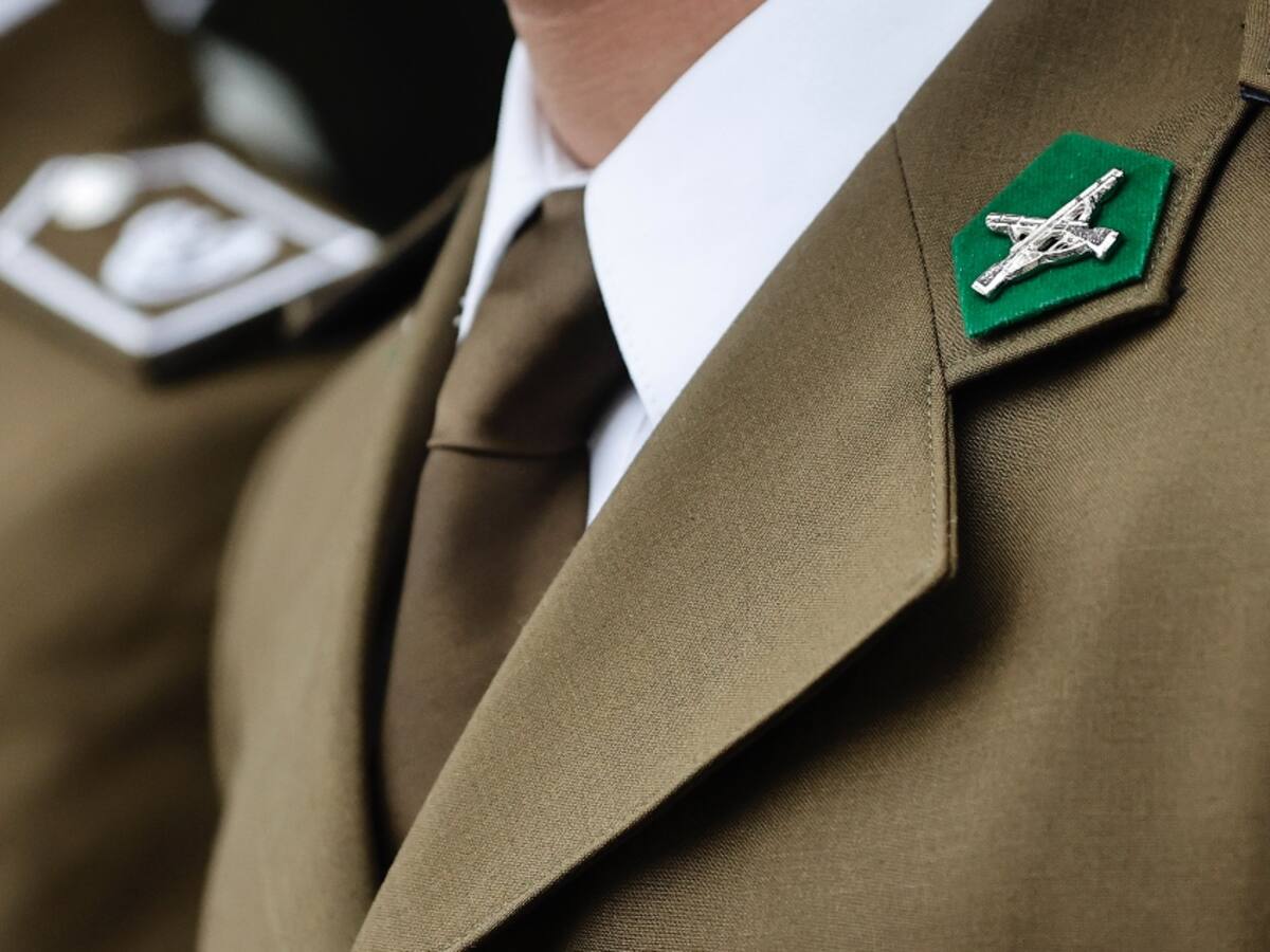 Dos carabineros fueron detenidos por manejar bajo los efectos del alcohol en la Región Metropolitana