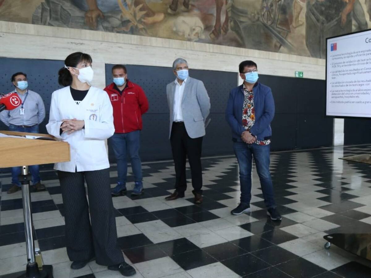 Con aire y en menos de un minuto: Universidad de Concepción presentó un nuevo examen para detectar Covid-19 en personas