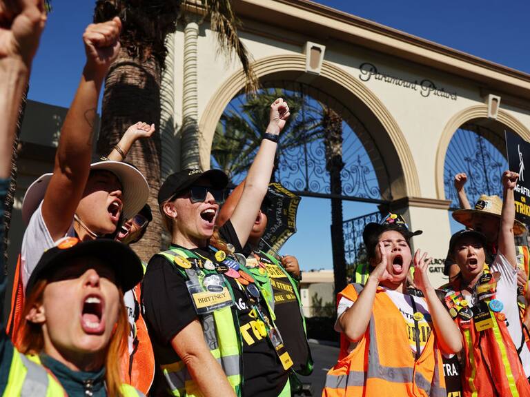 Trabajadores del sindicato SAG-AFTRA en uno de sus días de huelga en EEUU