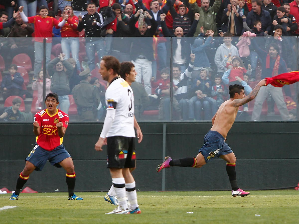 Unión Española recurre a un multicampeón con el club para su temporada en Primera B: negociaciones avanzadas