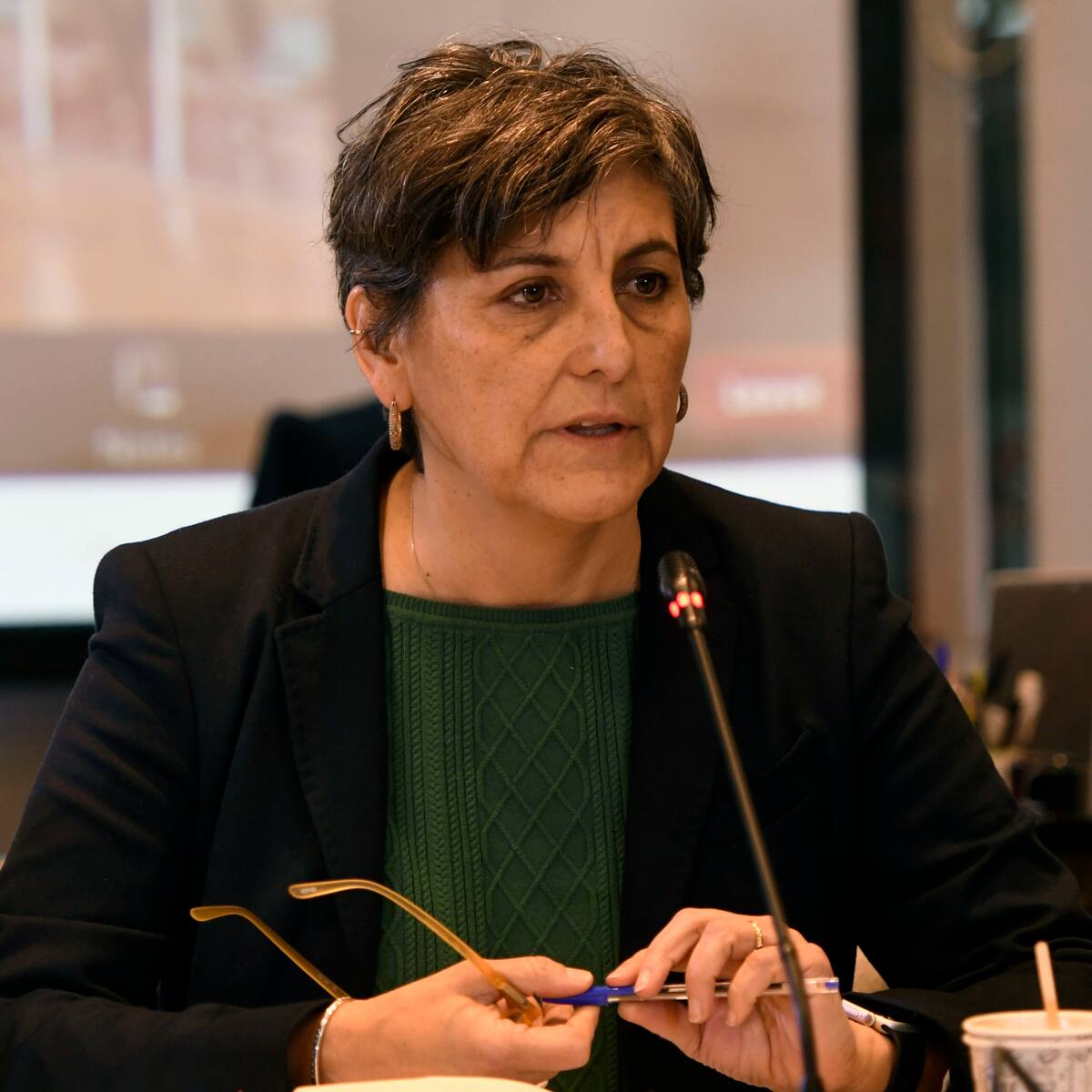 Diputados UDI ofician a la Contraloría tras operación de cadera “fast track” a madre de la ministra de Salud