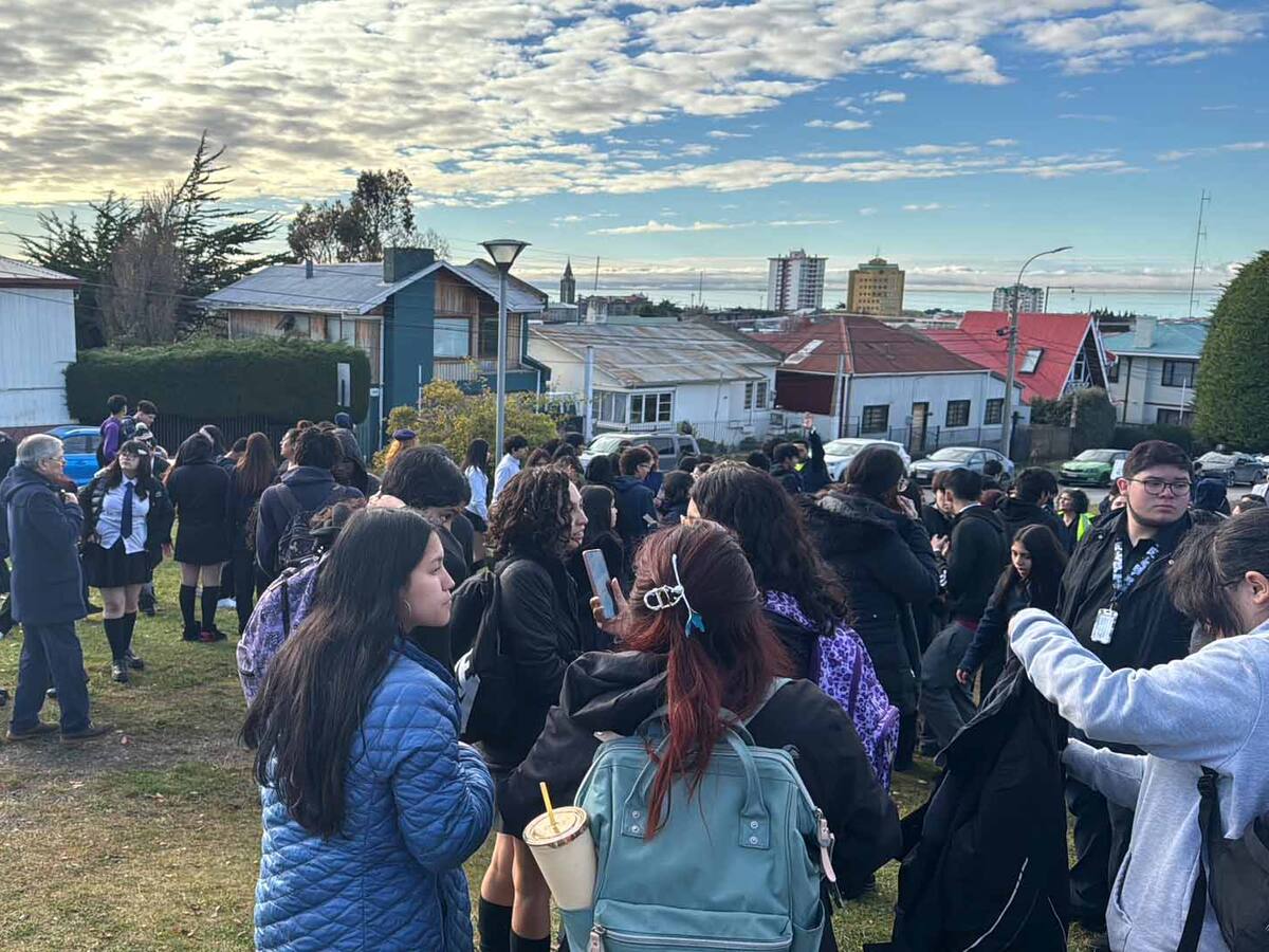 Cancelan evacuación por tsunami en Magallanes: se registran más de 30 réplicas en la región