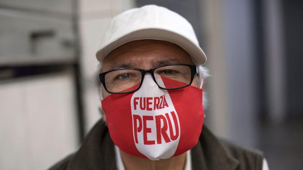 LIMA, PERU - APRIL 24: A man wears a face mask during coronavirus lockdown on April 24, 2020 in Lima, Peru. After 40 days of government-ordered lockdown and over 20,000 positive cases registered, President Vizcarra extended protective measures until May 10. (Photo by Stringer/Getty Images)