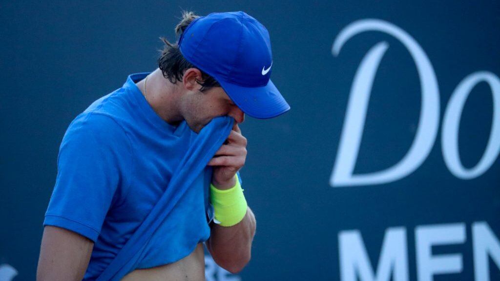17 de Febrero de 2021 / CONCEPCION
Nicolas Jarry fue eliminado en los octavos de final ante el trasandino Francisco Cerandulo por 6-4, 4-6 y 5-7 en el ATP Challenger de Concepcion, durante el estado de catastrofe de la pandemia covid-19 

FOTO: CAMILO CASTRO / AGENCIAUNO