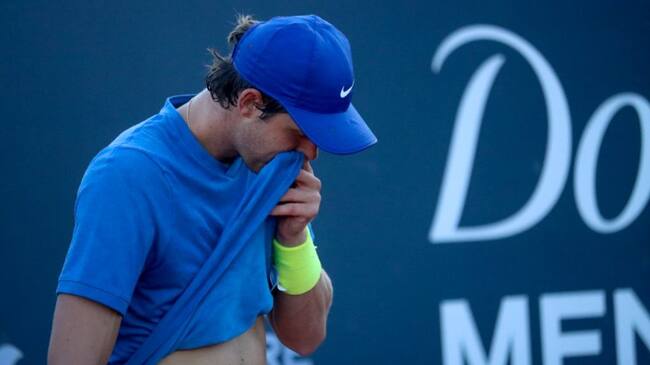 17 de Febrero de 2021 / CONCEPCION
Nicolas Jarry fue eliminado en los octavos de final ante el trasandino Francisco Cerandulo por 6-4, 4-6 y 5-7 en el ATP Challenger de Concepcion, durante el estado de catastrofe de la pandemia covid-19
FOTO: CAMILO CASTRO / AGENCIAUNO
