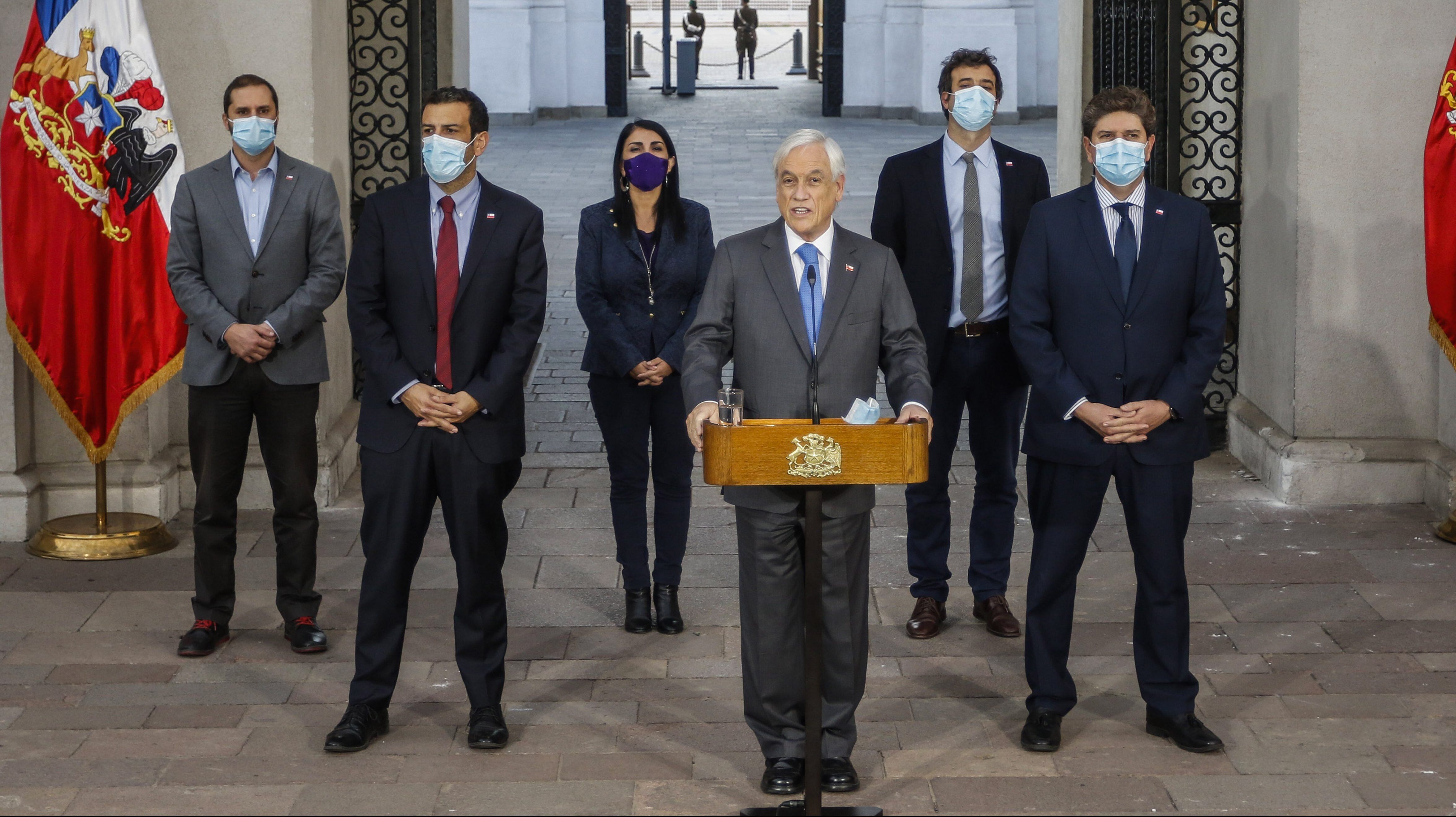 Presidente Sebastián Piñera y el comité político / Agencia Uno