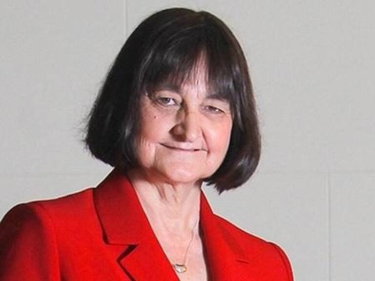 La primera mujer en la historia: Rosa Devés se convierte en la nueva rectora de la Universidad de Chile