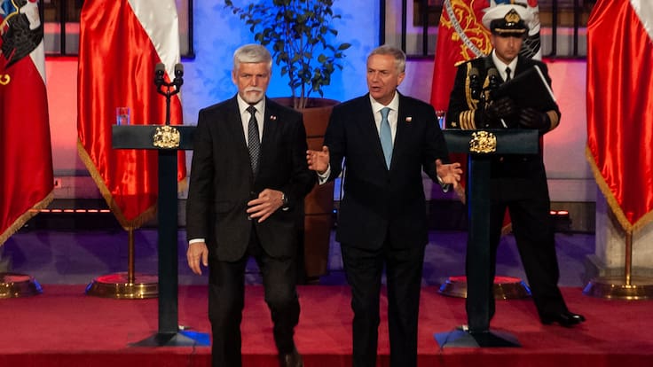 La primera visita internacional de la era Kast: Mandatario recibe al presidente de República Checa en La Moneda