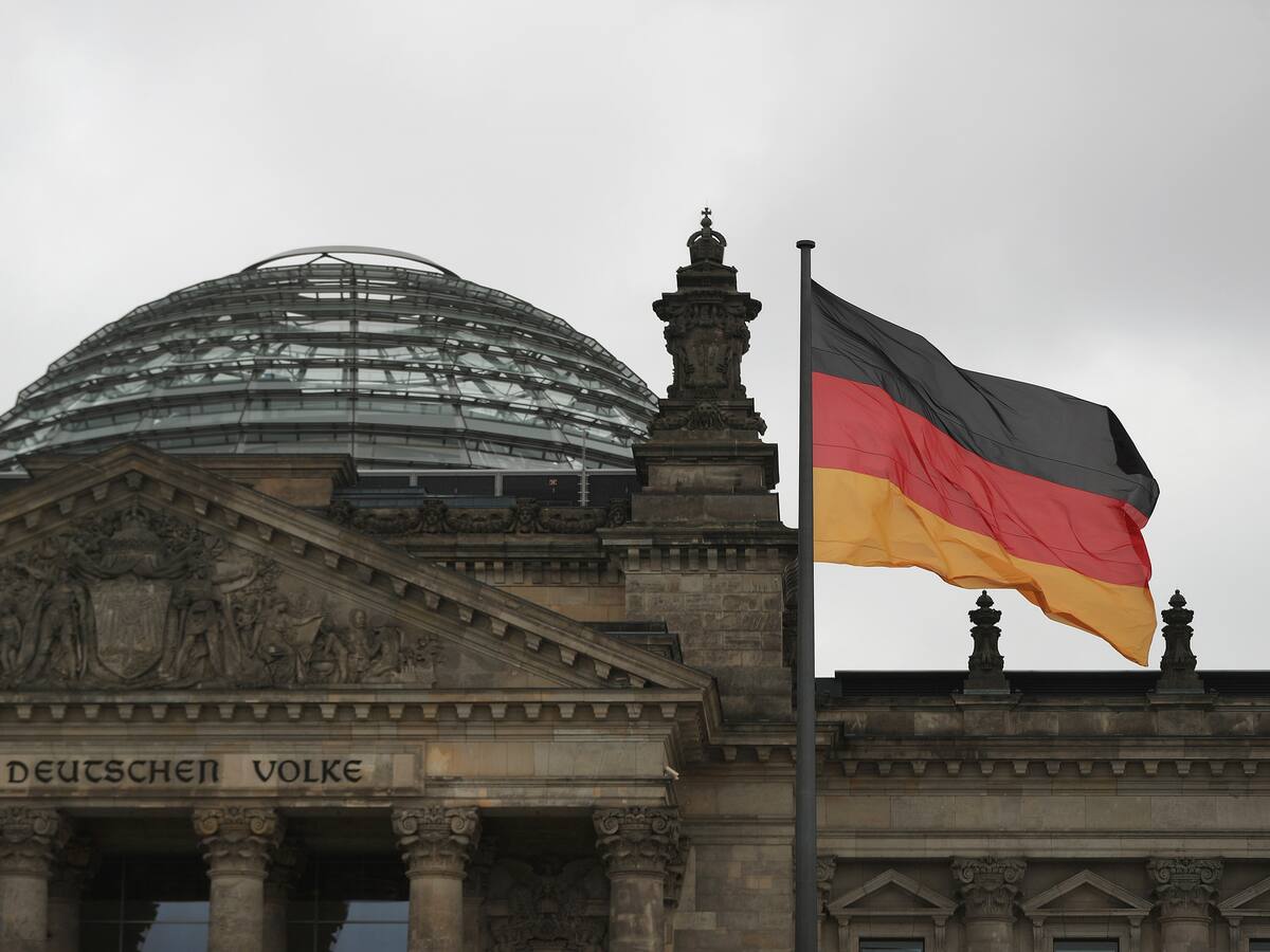 Superintendencia de Educación investigará el caso del profesor que abandonó a sus alumnos en Alemania