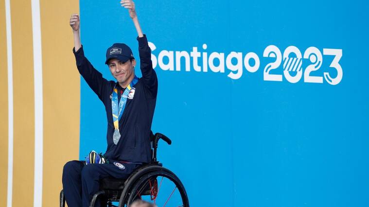 Alberto Abarza logra su quinta plata en Santiago 2023 y agiganta su histórico legado