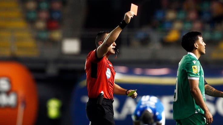 “No estoy de acuerdo con que digan que nos favorecen; si analizas las jugadas, no hay ninguna que genere dudas”